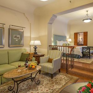 Queen Suite